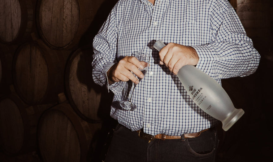 How to Sip Tequila Properly: A Beginner’s Guide to Tasting and Enjoying It